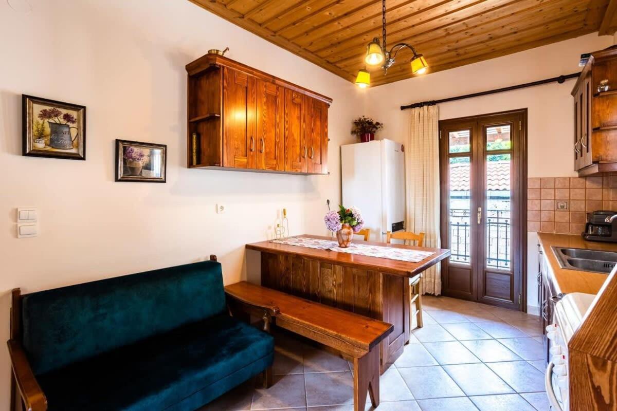 Stemnitsa Stone Residence - Comfy Mountain Getaway Bagian luar foto