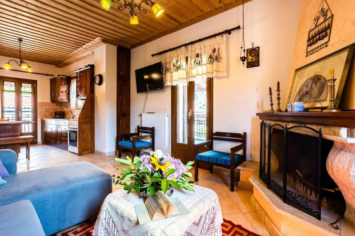 Stemnitsa Stone Residence - Comfy Mountain Getaway Bagian luar foto
